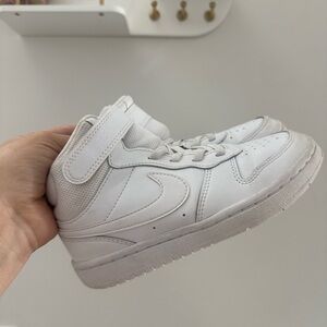 Nike Court Borough Mid 2 in EUC